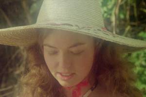 Glory Annen And Jody Hanson – Felicity (1978)