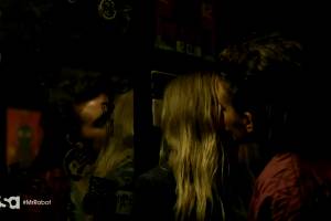 Mr. Robot’s Portia Doubleday Making Out With Frankie Shaw