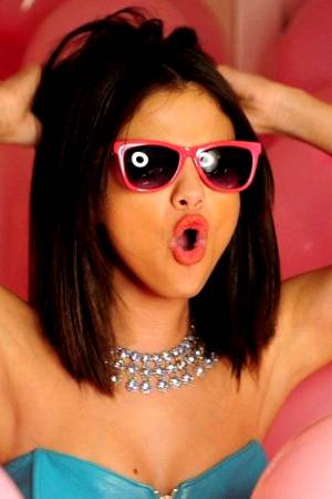 Selena Gomez’s Sexy Face