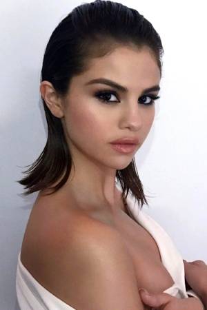 Selena Is An Absolute Beauty